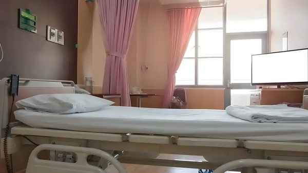 陈佩斯电影《戏台》：嬉笑过后，无尽悲凉